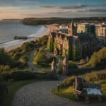 Aberystwyth Üniversitesi kampüsünden deniz manzaralı genel görünüm