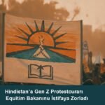 Hindistan'da protesto yapan gençler